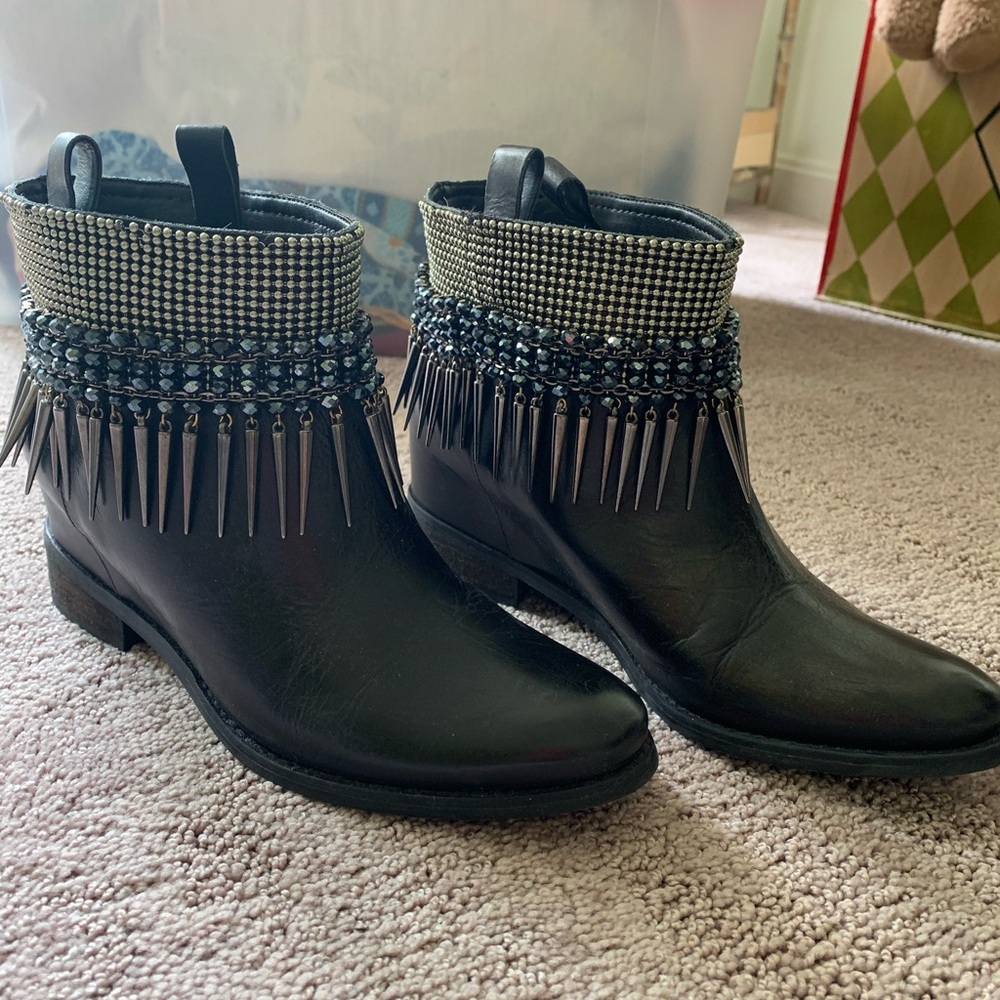 Black leather ankle boots with cool detail